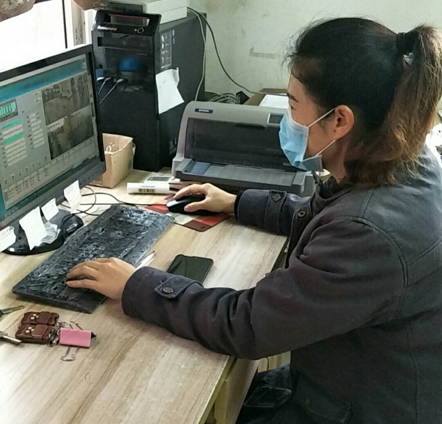 周小雪_meitu_38.jpg 周小雪_meitu_38.jpg