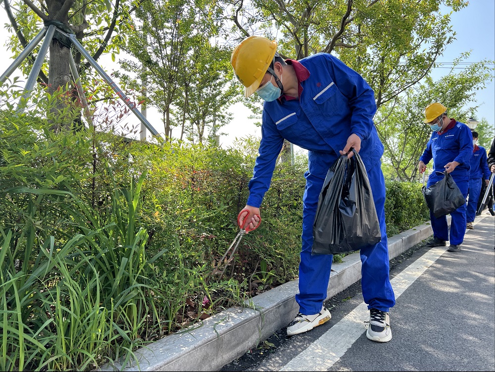 宜昌威廉希尔500欧洲指数青年志愿者活动.jpg 宜昌威廉希尔500欧洲指数青年志愿者活动.jpg