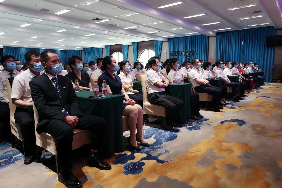 会议现场.jpg 会议现场.jpg