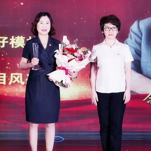 钟守芳.jpg 钟守芳.jpg